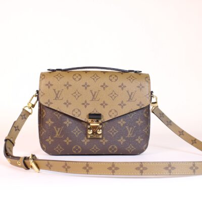 LV Pochette Metis Monogram Reverse